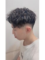 クオンヒール 堺筋本町店(QUON HEAL)&nbsp;ソフトツイスト/フェードカット/ピンパーマ/刈り上げ