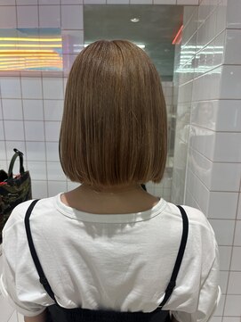 ロンドルーチェ 心斎橋(Lond luce) ダークアッシュ/ミディアムレイヤーカット［髪質改善/縮毛矯正］