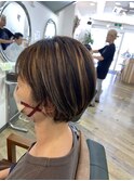 ショートボブ