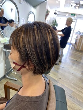 ビィーワンイースト(Be 1 EAST) ショートボブ