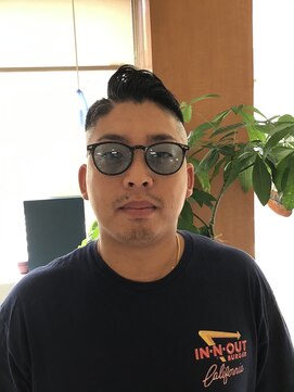 ヘアアンドメイク アール(hair&make R) スキンフェード