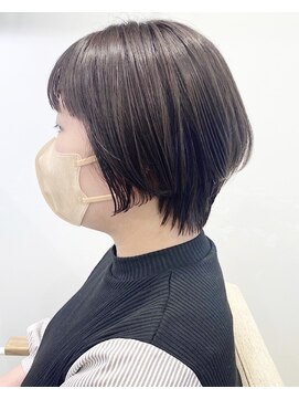 モリオフロムロンドン 松戸店(Morio from London) 【モリオ松戸　石山】大人可愛い前下がりくびれショート前髪あり