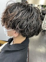 ヘアーメイク ロージー 北18条店(HAIR MAKE ROSY)&nbsp;波巻きツイストスパイラルパーマツーブロック刈り上げ