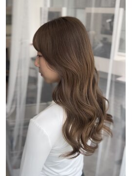 カラ ヘアーサロン(Kala Hair Salon) 顔周りレイヤーカットブリーチケアブリーチ10代20代30代40代
