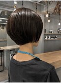 乾かすだけでまとまる、大人の上品ショート