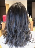 ネイビーバレイヤージュ