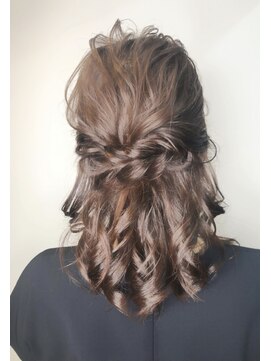 シーデン(C-den) ルーズハーフアップ