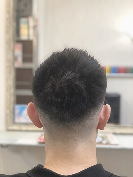 クロス(CROSS) フェードカット