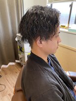 アメラボ(AmeLab)&nbsp;センターパート系ツイストスパイラルパーマ