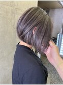 ショートボブ