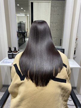 グランツ(Glanz) uptoglossトリートメント　髪質改善
