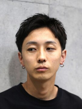 ガズル ハラジュク(GUZZLE HARAJUKU) 社会人にもオススメ!メンズ黒髪アップバングスパイキーショート