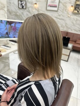 ティンク 関内(Tink) ベージュカラー