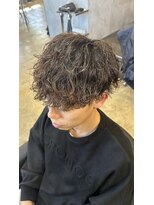 ルーメン 岐阜(ROOO MEN)&nbsp;メンズ韓国マッシュツーブロックツイストスパイラル波巻きパーマ