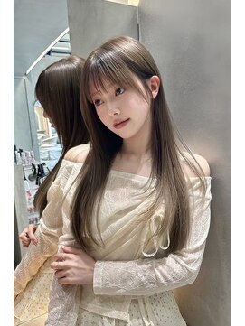 ルームバイシー 新宿(Loom. by Sea) メルティカラー×フェミニンロング[似合わせカット/レイヤー]