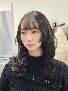 ロムーク 表参道(LOMKH) 秋の小顔レイヤーカット髪質改善シールエクステオリーブベージュ