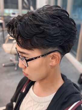 バース バイ ハピネス(BIRTH by happiness) 奈良men's短めフェザーパーマフェザーショート