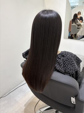 エミュスト(Emuest) 20代　30代　髪質改善　トリートメント　酸熱