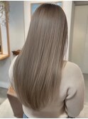 ロング ストレート ブリーチ ミルクティーベージュ 透明感カラー