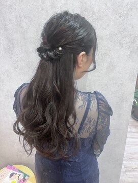 コス(COS) ハーフアップ/お呼ばれアレンジ