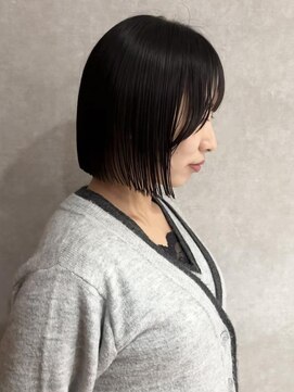 サーカス 町田(circus) キレイめサイドバング×切りっぱなしボブ