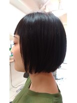 ポワソンブル(Poisson Bleu) 切りっぱなしボブ