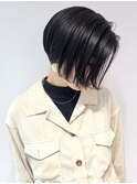外国人風女性版アンダーカットスタイル