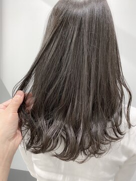 ジーナ 札幌(Zina) 【Zina札幌】イメチェン毛先パーマ耳かけ×フォギーベージュ