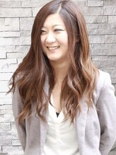 リリィー(LILY) 小巻 藍