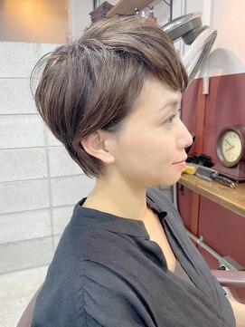 ルーファス 恵比寿 渋谷(Ruufus) 30代40代50代カーキグレージュショートヘア【Ruufus恵比寿渋谷】