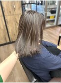 ハイライトカラーブリーチダブルカラー切りっぱなしボブ外ハネ