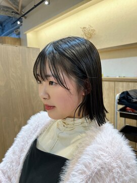 イオエ 元町(ioe) 黒髪/グレーベージュ/レイヤーロング/アッシュカラー/髪質改善