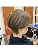 ◇明るめカラーのハンサムショート