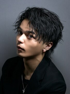 ゴールド 京都(GOALD) 縦落ちパーマ マッシュウルフ センターパート