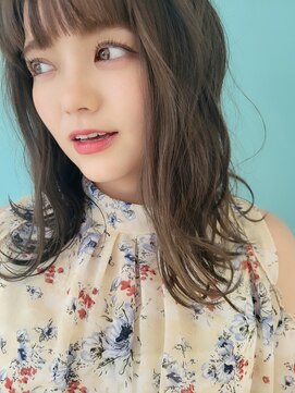 ベベ('BEBE) ミディアム ベージュブラウン