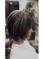 ヨハク(YOHAKU) ボブ×顔周りレイヤー