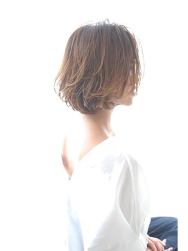 DAMANI 表参道 髪質改善/ヘッドスパ/ハイライト/白髪染め/白髪ぼかし/縮毛矯正 似合わせカット/ミディアムレイヤーカット[表参道駅]