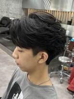 フィフス(fifth)&nbsp;原宿フェザーパーマシースルーマッシュセンターパート前下がり