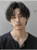 毛流れハンサムショートセンターパートメンズ黒髪爽やか