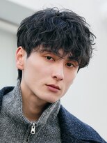 バイフィフス 原宿/表参道(by fifth)&nbsp;緩め波巻きスパイラルパーマシャドウパーマメンズセンターパート