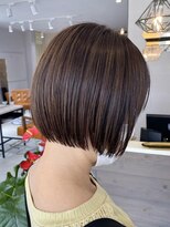 グラム 安城桜井店(gram) ミニボブ_艶ボブ_白髪ぼかしカラー84