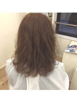 カタチヘアー(HAIR) 。くせ毛かわいい。。。メローな春。。。ミディアムのカタチ。