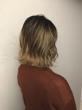 ネオリーブ シュシュ 神保町店(Neolive susu) ハイライトグラデーション＊マットイエロー