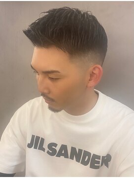 クオンヒール 淀屋橋店(QUON HEAL) スペインカール/スパイキーショート/フェザーパーマ/フェード