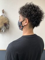 クロノス(KURONOSU)&nbsp;ツーブロック/クルクルオシャレパーマ