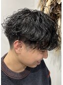 波巻きスパイラルパーマ 刈り上げ マッシュ 黒髪 ダウンバング