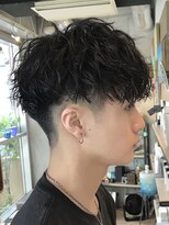 波巻きスパイラルパーマツイストスパイラルパーマ原宿刈り上げ