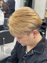 レボ(Revo)&nbsp;フェザーショート×ミルクティーベージュ