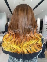 ステア ケース(stair case)&nbsp;個性的デザインカラー裾カラー髪質改善トリートメント