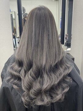 ベルグローアルファ(BELLE GROW ALPHA) アッシュグレー/タイガ